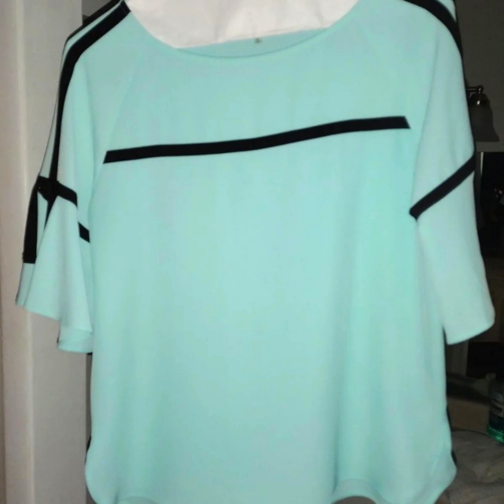 Beautiful Calvin Klein blouse